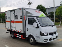 舜德牌SDS5035XRQEQ6型易燃?xì)怏w廂式運(yùn)輸車
