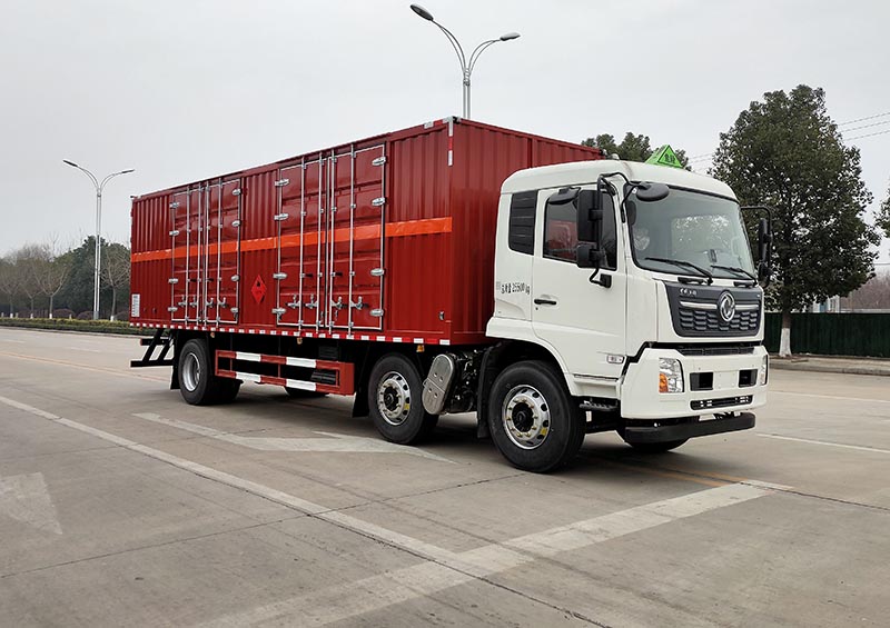 舜德牌SDS5264XRQDF6型易燃?xì)怏w廂式運(yùn)輸車