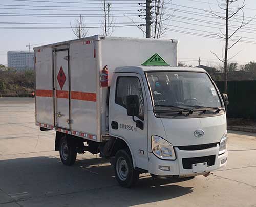 多士星牌JHW5031XRQS6型易燃?xì)怏w廂式運(yùn)輸車