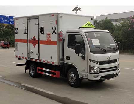 專威牌HTW5041XRQSH6型易燃?xì)怏w廂式運(yùn)輸車